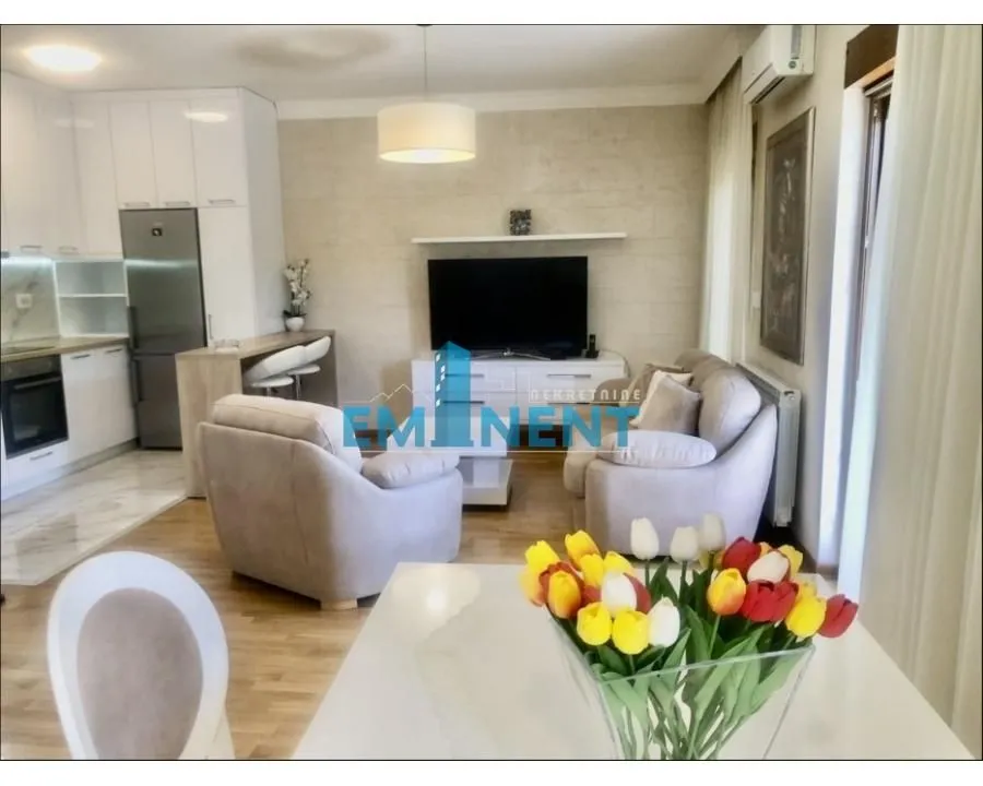 Prodaja, dvosoban stan, 65m², Voždovac Sve Podlokacije, Beograd