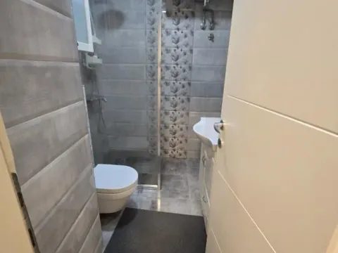 Izdavanje, četvorosoban stan, 105m², Rotkvarija, Novi Sad Sve Podlokacije - image 21