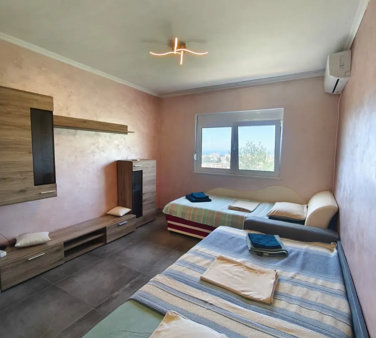 Sale, house, 170m², Bjeliši, Bar