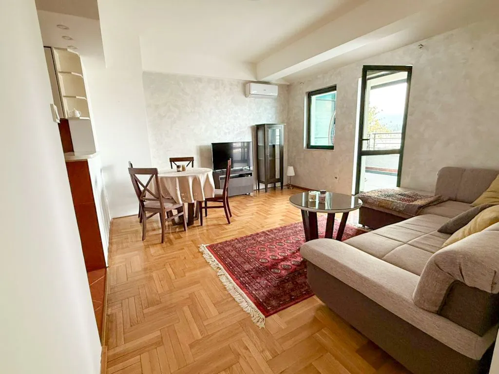 Rent, one bedroom apartment, 68m², Centar, Podgorica