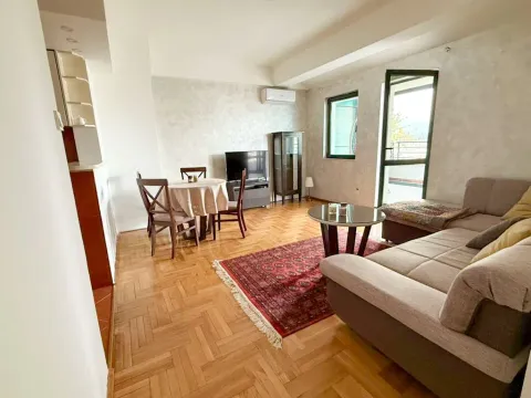 Rent, one bedroom apartment, 68m², Centar, Podgorica - image 2