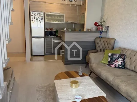 Rent, four bedroom apartment, 83m², Vojvode Vlahovica, Beograd - image 2
