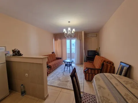 Rent, studio apartment, 35m², Budva, Crna Gora - image 1