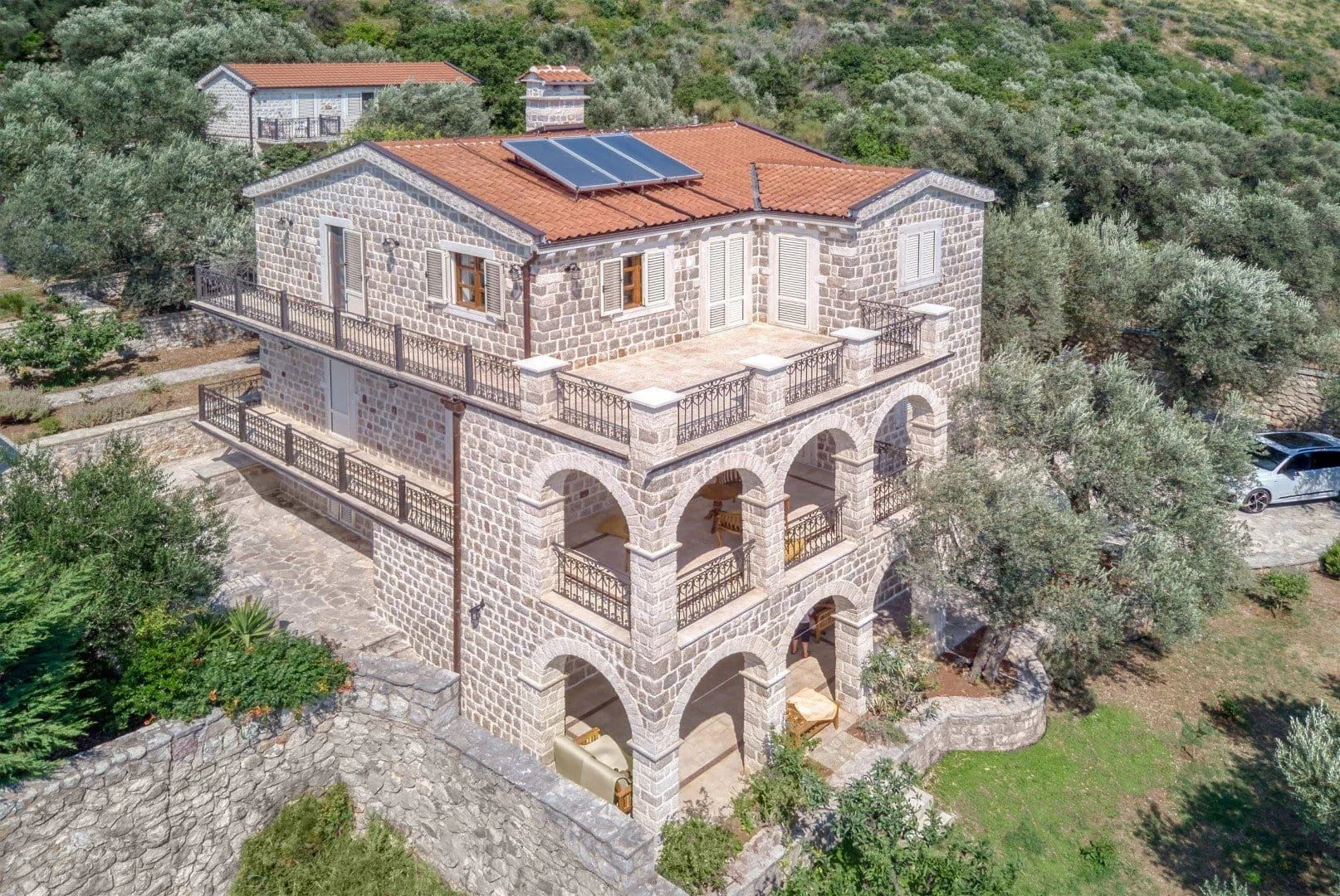 Sale, house, 480m², Reževići, Budva
