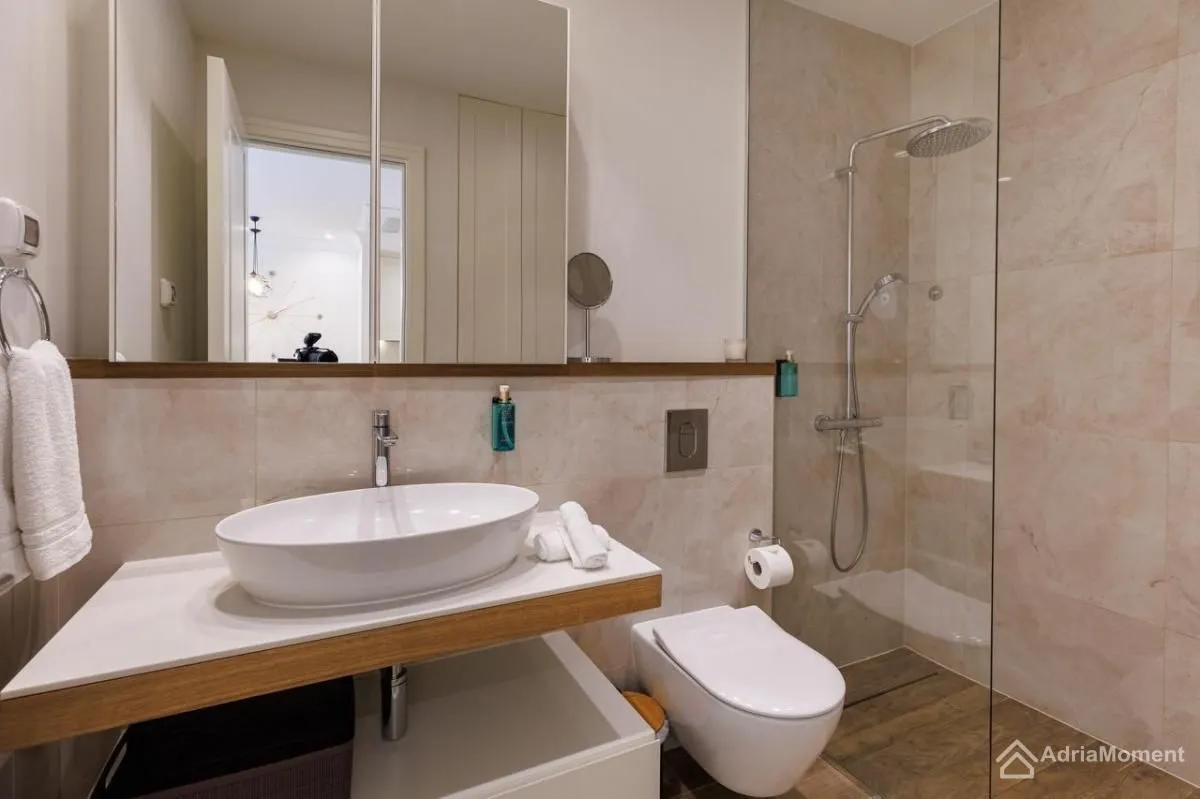 Prodaja, jednosoban stan, 50m², Luštica Bay, Tivat
