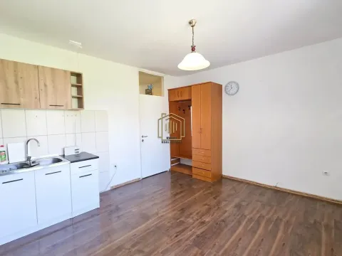 Rent, one bedroom apartment, 30m², Zabjelo, Podgorica - image 6