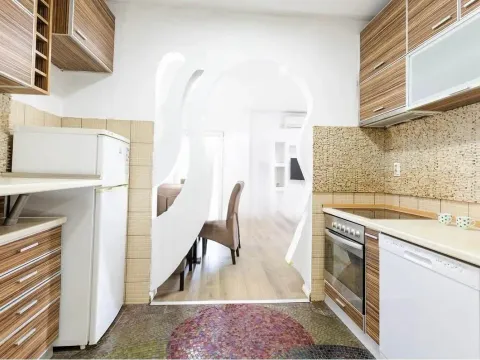 Izdavanje, dvosoban stan, 68m², Stari Aerodrom, Podgorica - image 9