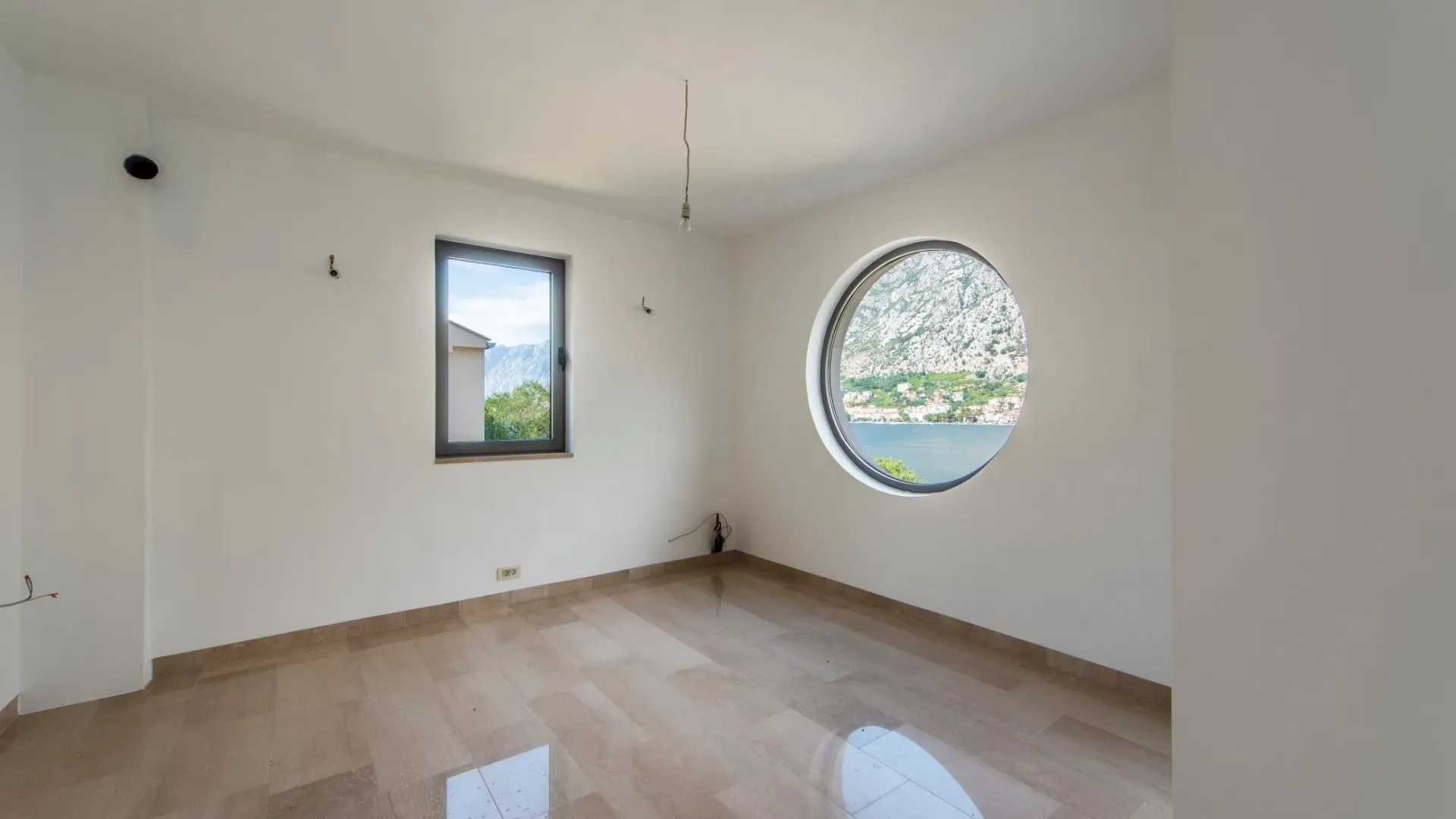 Sale, apartment, 510m², Muo, Kotor