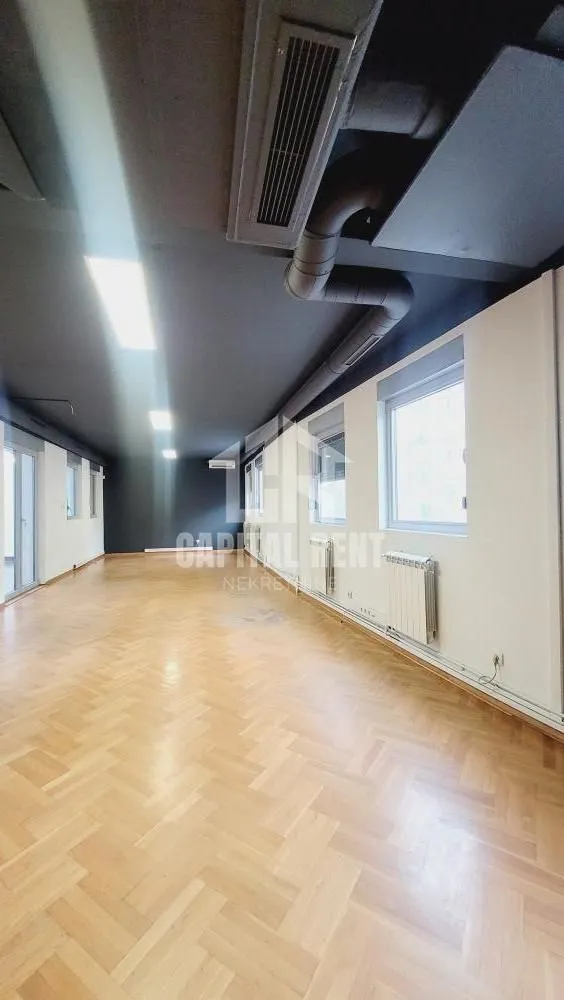 Rent, office space, 540m², Južni Bulevar, Vračar Sve Podlokacije