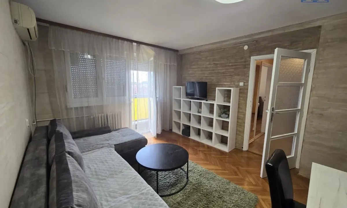 Izdavanje, dvosoban stan, 58m², Bulevar Oslobodjenja, Novi Sad Sve Podlokacije