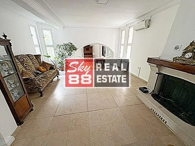 Rent, three bedroom apartment, 130m², Neimar, Vračar Sve Podlokacije