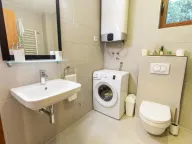 Izdavanje, dvosoban stan, 70m², Pržno, Budva - image 10