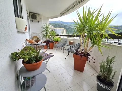 Sale, one bedroom apartment, 76m², Dubovica, Budva - image 16