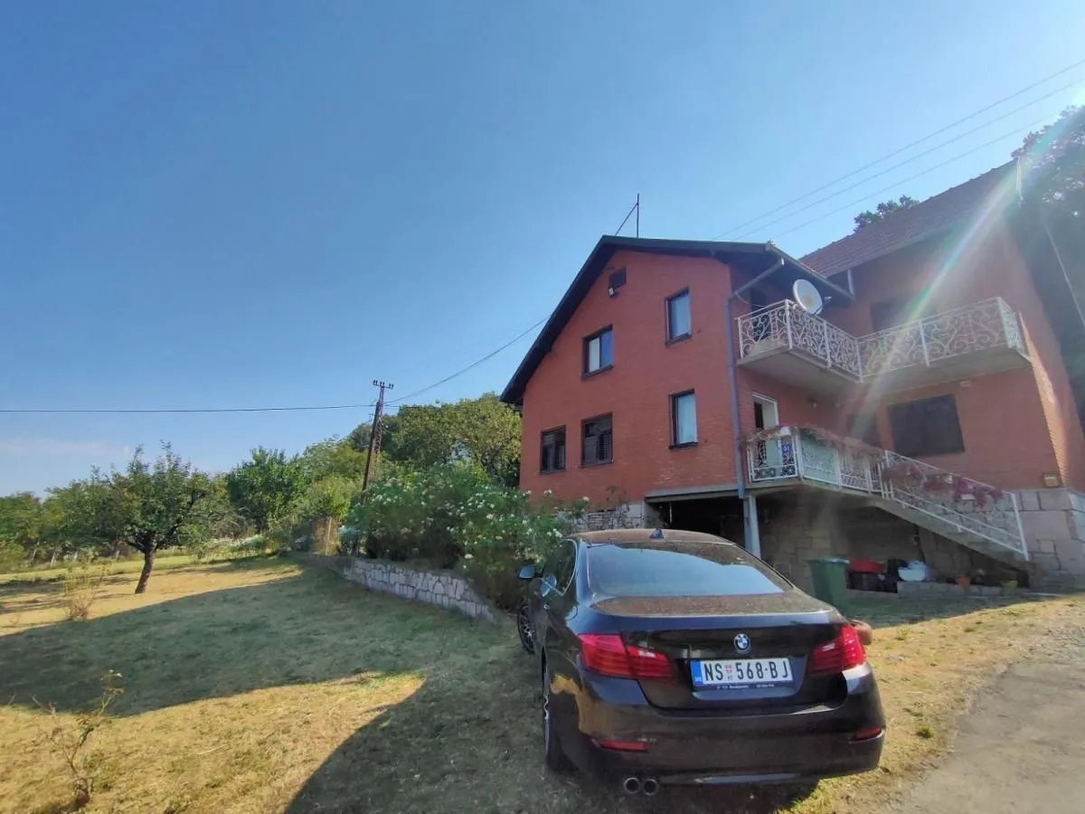 Prodaja, kuća, 198m², Sremska Kamenica, Petrovaradin