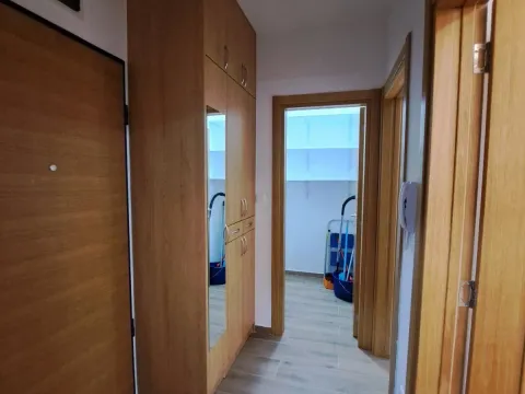 Rent, one bedroom apartment, 42m², Blok 6, Podgorica - image 7