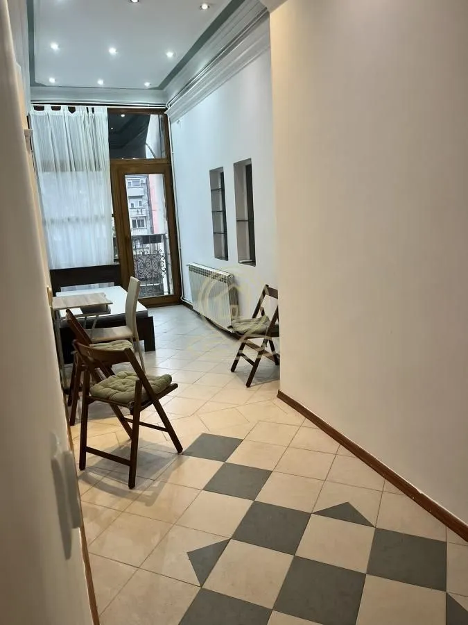 Rent, four bedroom apartment, 120m², Stari Grad, Beograd