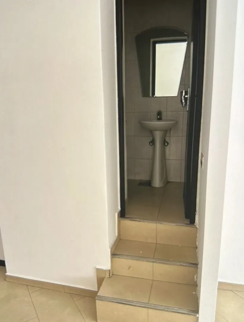 Rent, office space, 80m², Stari Aerodrom, Podgorica