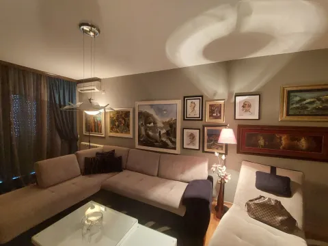 Izdavanje, trosoban stan, 105m², Preko Morače, Podgorica - image 2
