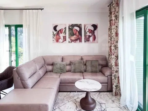 Rent, two bedroom apartment, 82m², Donja Lastva, Tivat - image 2