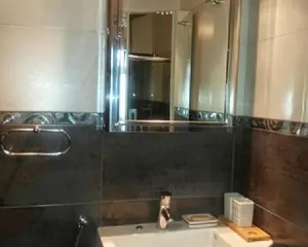 Izdavanje, četvorosoban stan, 163m², Stari Grad, Beograd - image 22