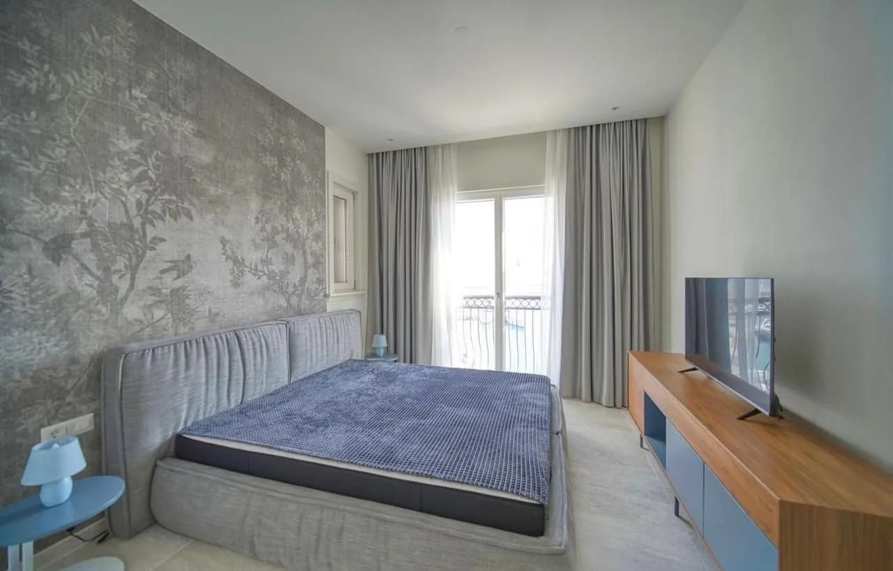 Prodaja, dvosoban stan, 96m², Luštica, Tivat