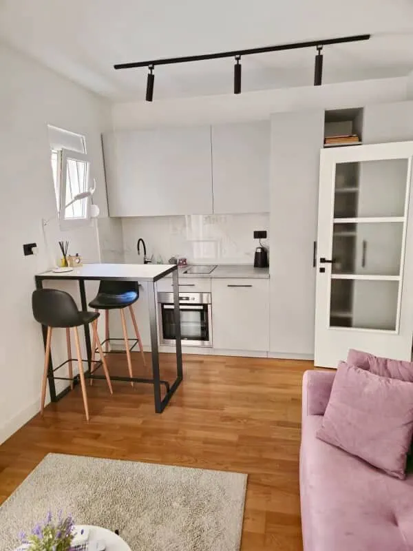 Izdavanje, jednosoban stan, 24m², Zagorič, Podgorica