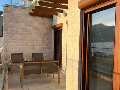 Prodaja, dvosoban stan, 77m², Opatovo, Tivat - image 3