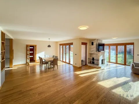 Sale, house, 330m², Centar, Kolašin - image 8