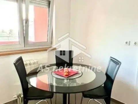 Izdavanje, trosoban stan, 70m², Banovo Brdo, Beograd - image 3