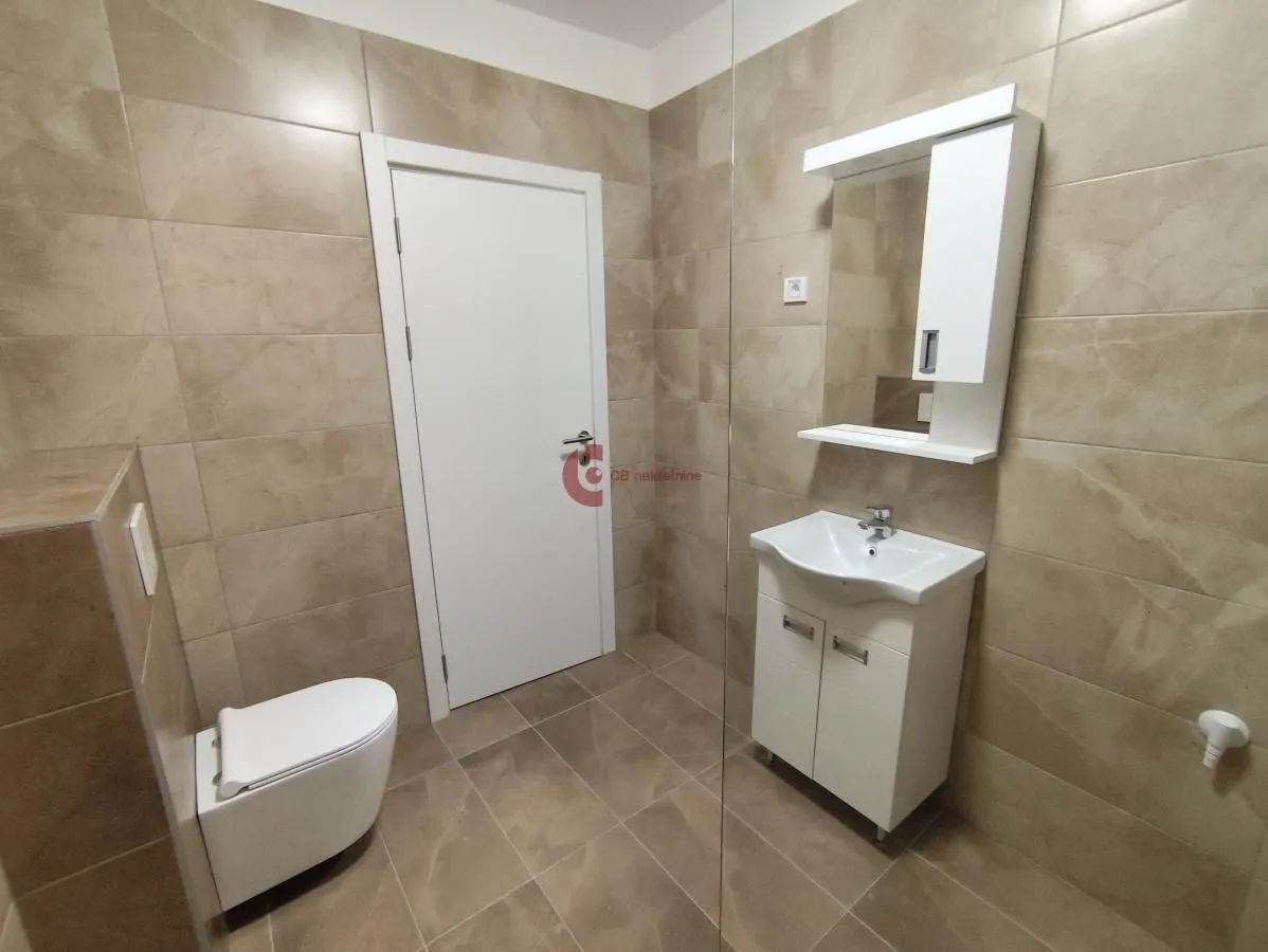 Prodaja, dvosoban stan, 50m², Bajnat, Subotica