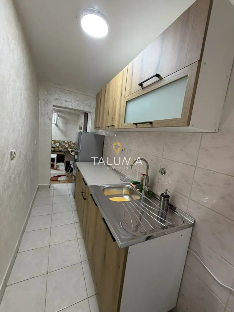 Rent, one bedroom apartment, 40m², Tološi, Podgorica