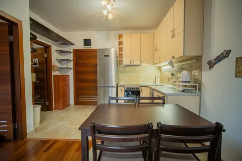 Rent, one bedroom apartment, 40m², Dobrota, Kotor - image 6