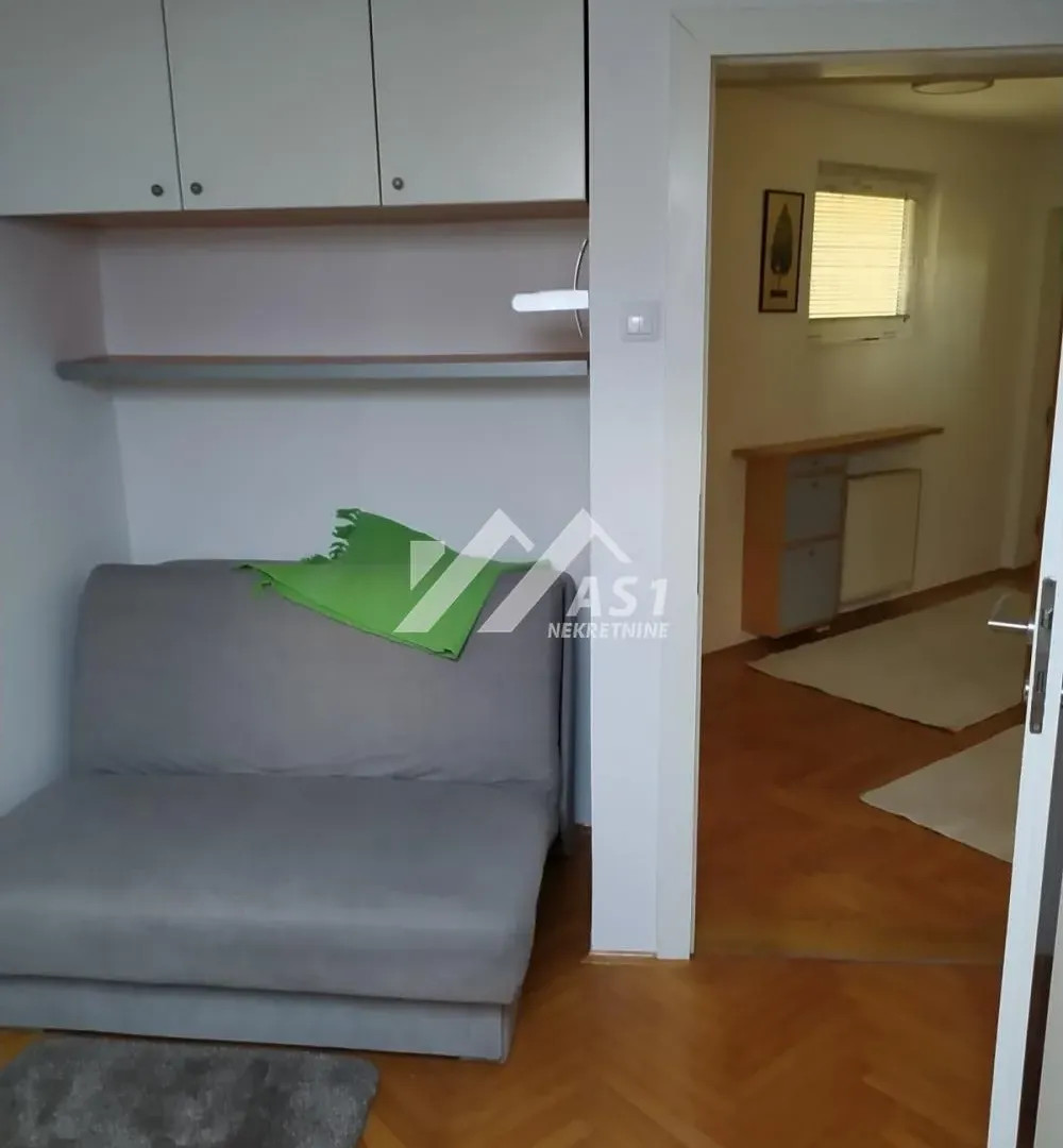 Rent, apartment, 130m², Grbavica, Novi Sad Sve Podlokacije