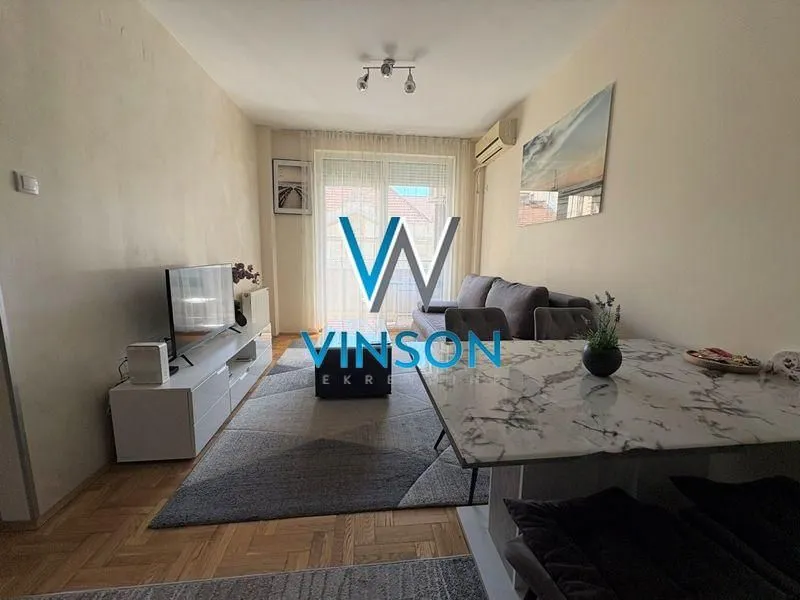 Izdavanje, jednosoban stan, 38m², Centar, Novi Sad