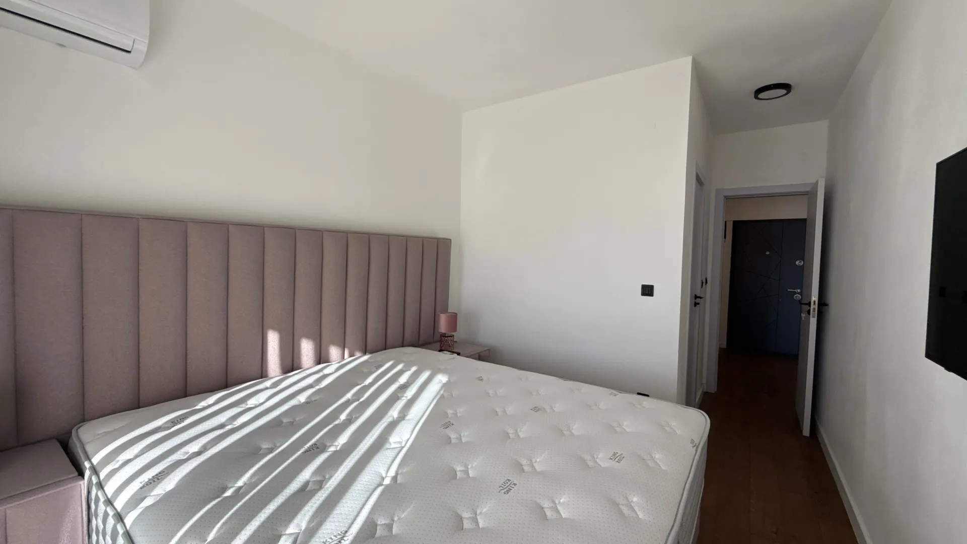 Rent, one bedroom apartment, 55m², Tivat, Crna Gora