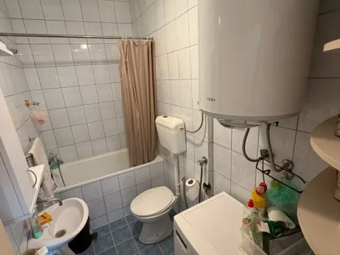 Rent, house, 80m², Pobrežje, Podgorica - image 10