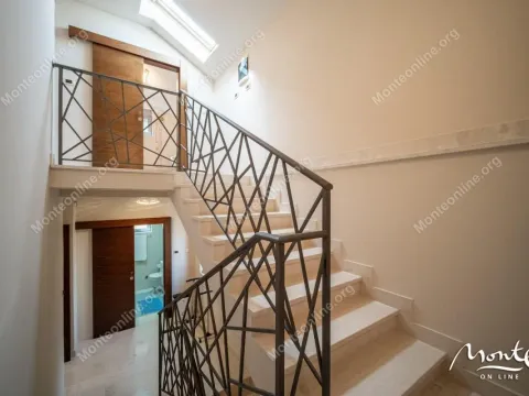 Sale, house, 484m², Stoliv, Kotor - image 20