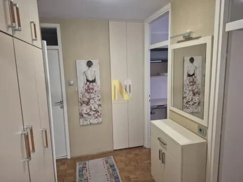 Izdavanje, trosoban stan, 86m², Liman 4, Novi Sad Sve Podlokacije - image 9