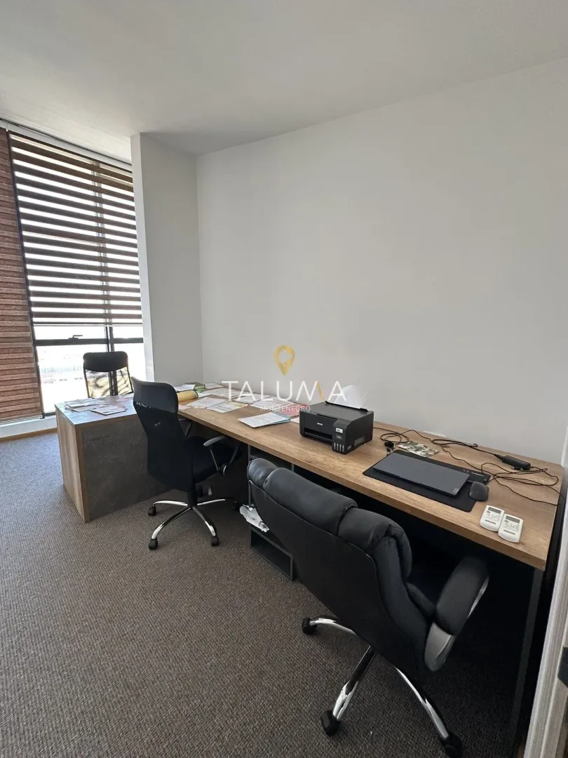 Izdavanje, stan, 160m², Stari Aerodrom, Podgorica