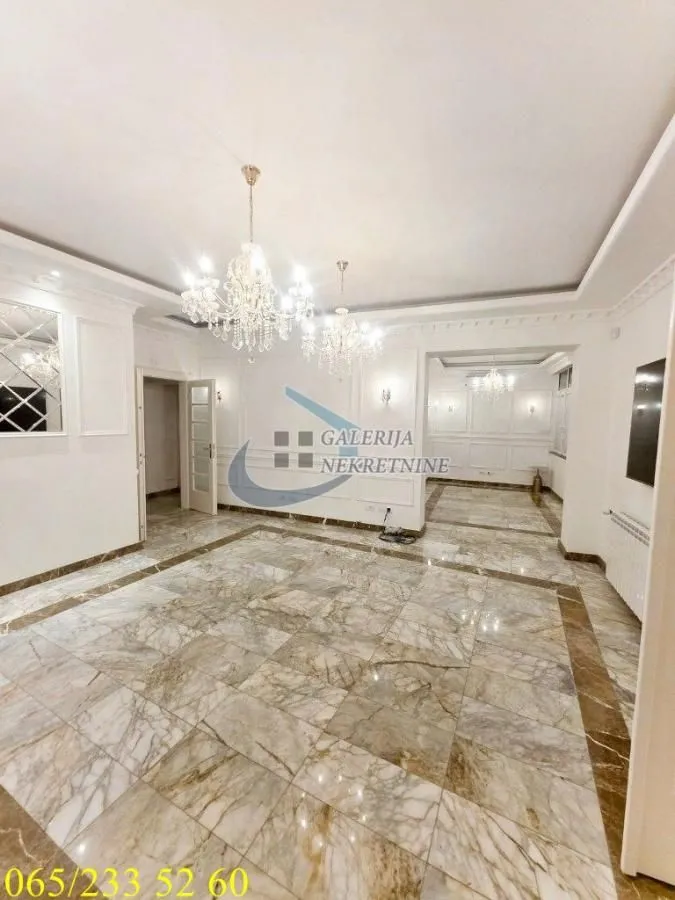 Izdavanje, poslovni prostor, 180m², Savski Venac, Beograd
