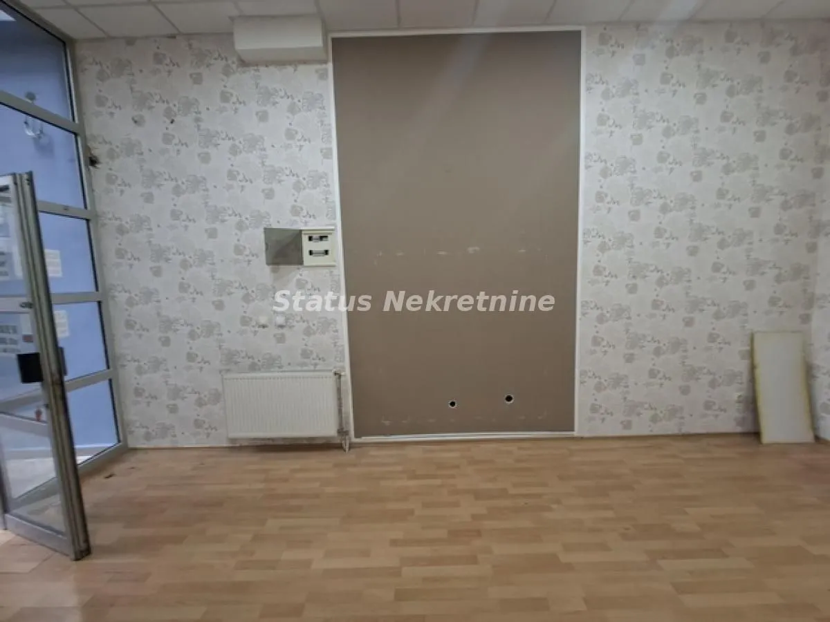 Rent, office space, 28m², Centar, Novi Sad