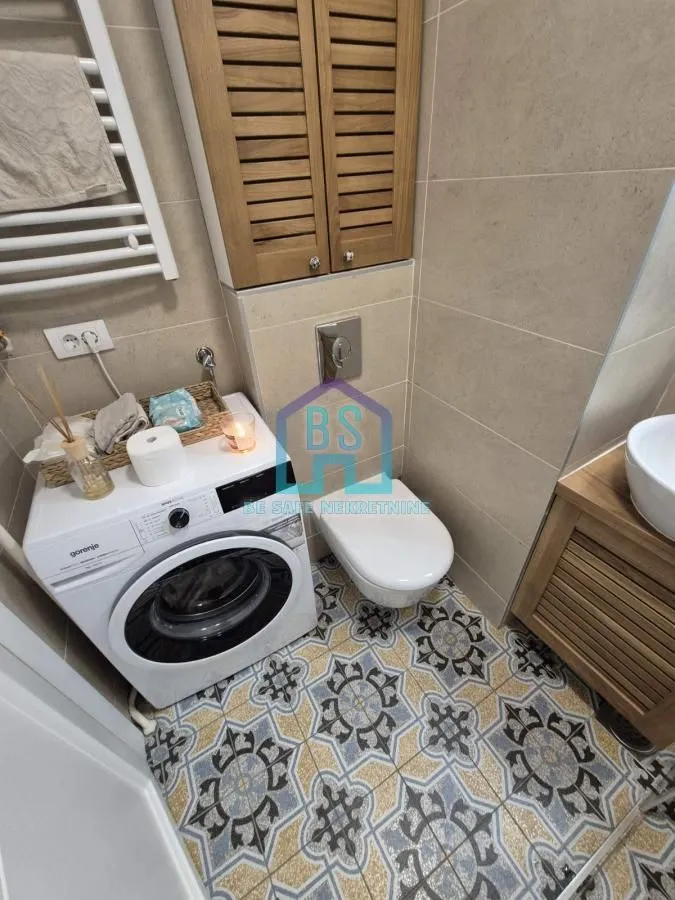 Prodaja, dvosoban stan, 64m², Kej, Novi Sad Sve Podlokacije