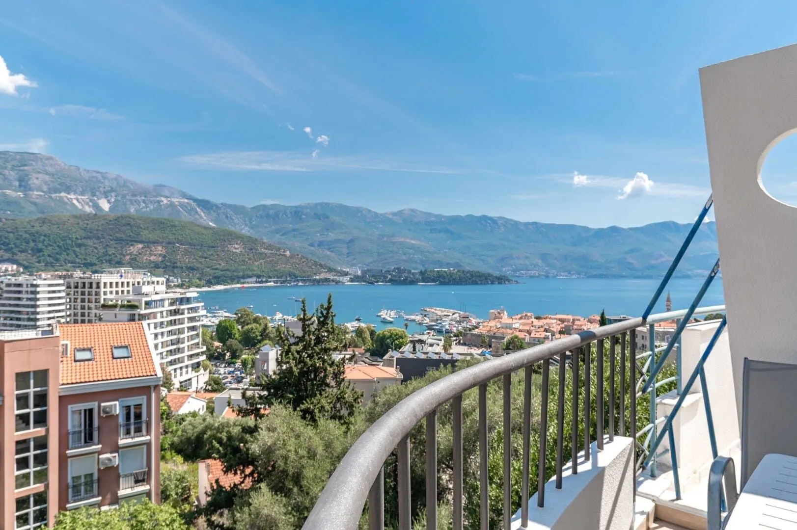 Sale, two bedroom apartment, 73m², Gospoština, Budva