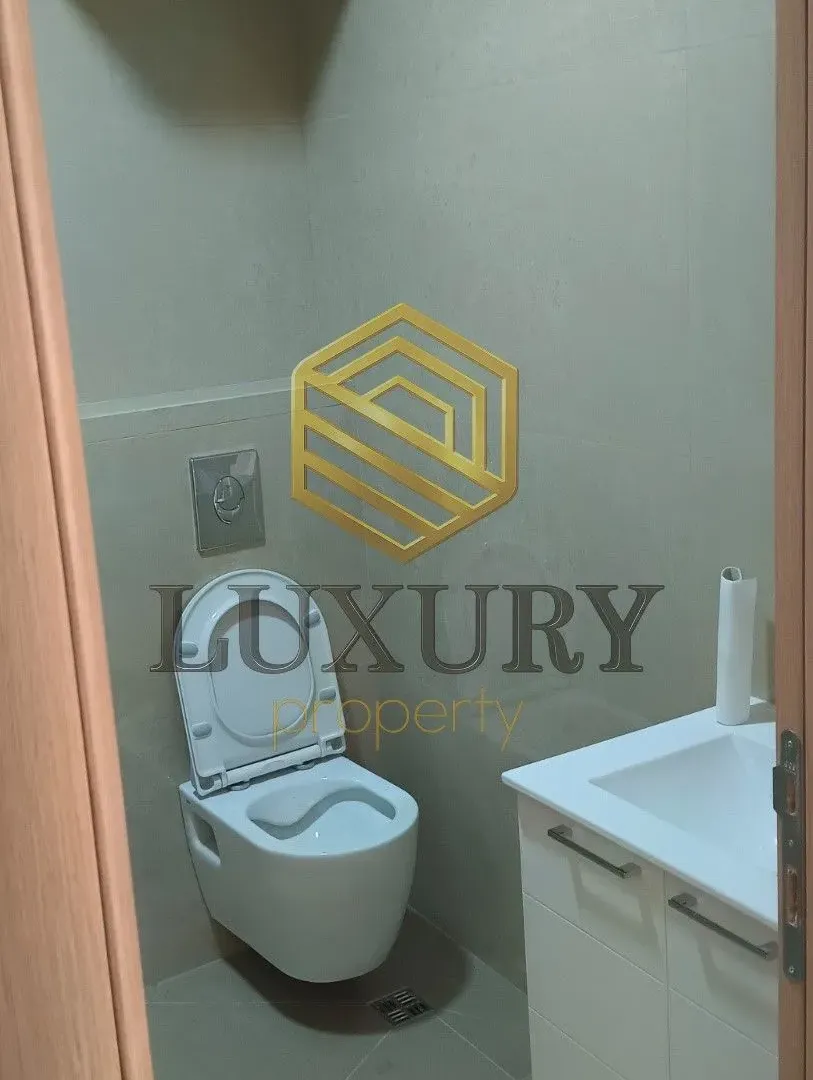 Rent, office space, 66m², Preko Morače, Podgorica