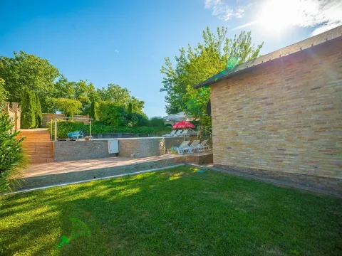 Prodaja, kuća, 140m², Beočin, Srbija - image 15