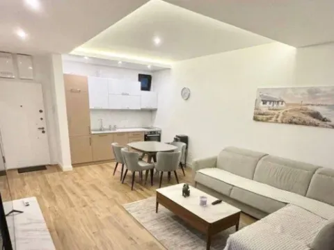 Izdavanje, jednosoban stan, 50m2, Donja Lastva, Tivat Izdavanje, jednosoban stan, 50m2, Donja Lastva, Tivat