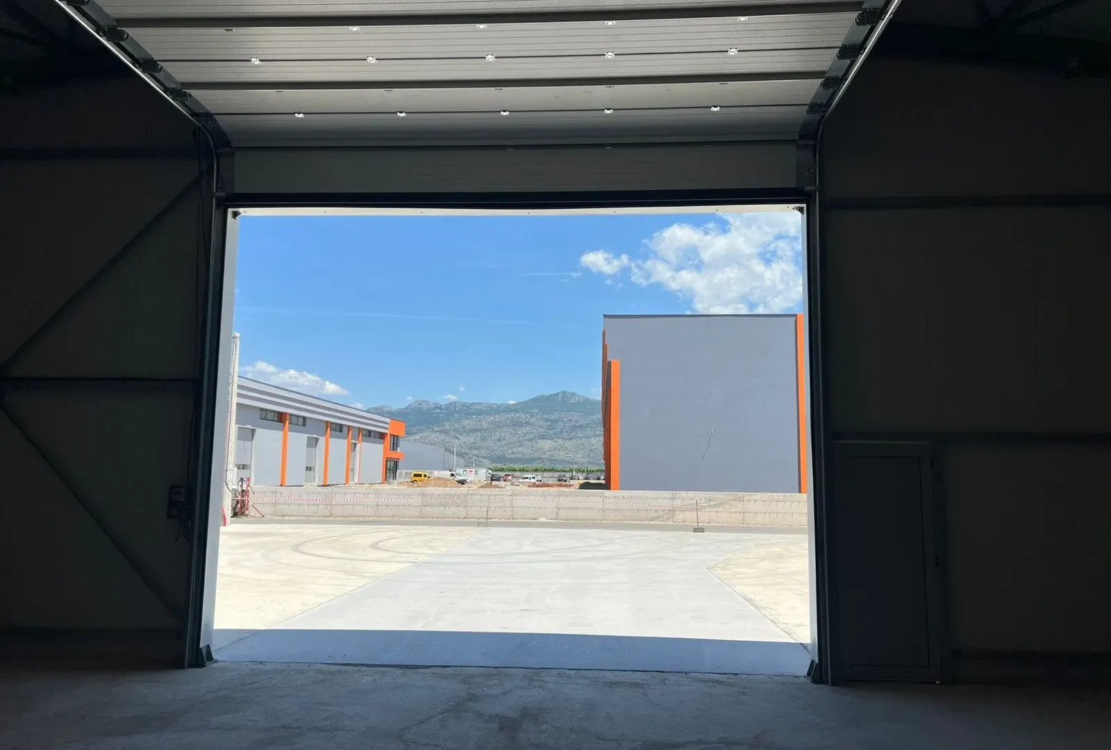 Rent, office space, 584m², Kuće Rakića, Podgorica