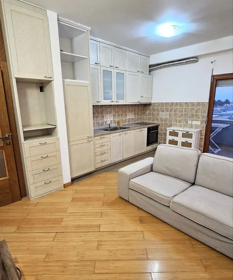 Izdavanje, dvosoban stan, 64m², Stari Aerodrom, Podgorica