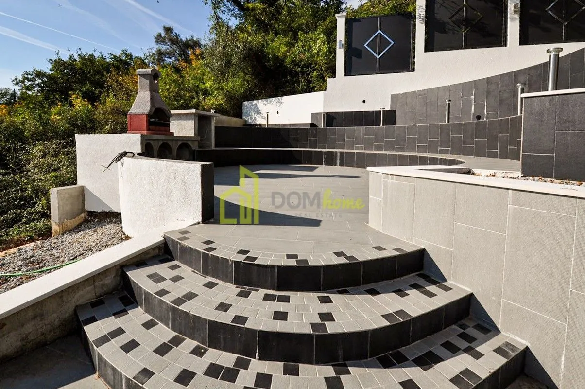 Prodaja, kuća, 369m², Tivat, Crna Gora
