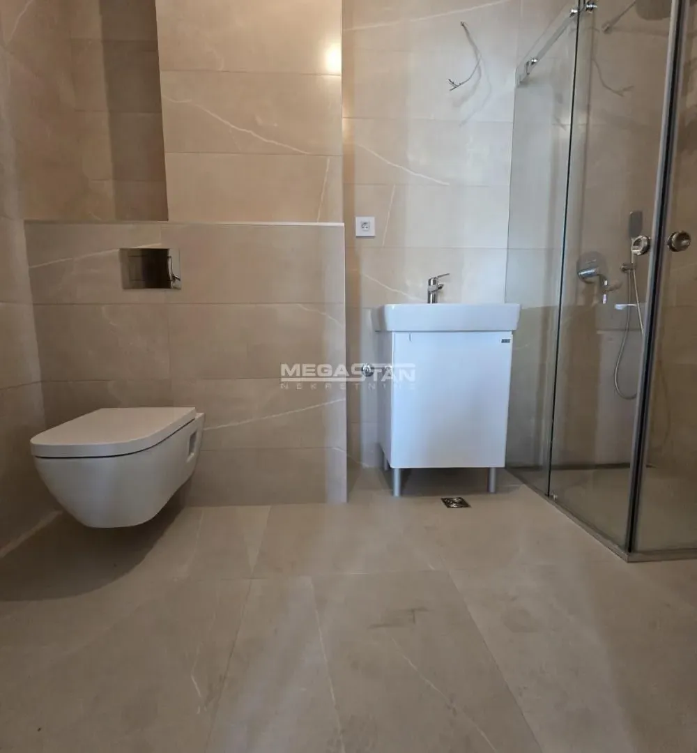 Sale, four bedroom apartment, 162m², Šumice, Beograd